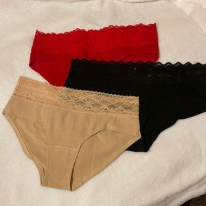 NEW Hip hugger lace trim panties - 3 count